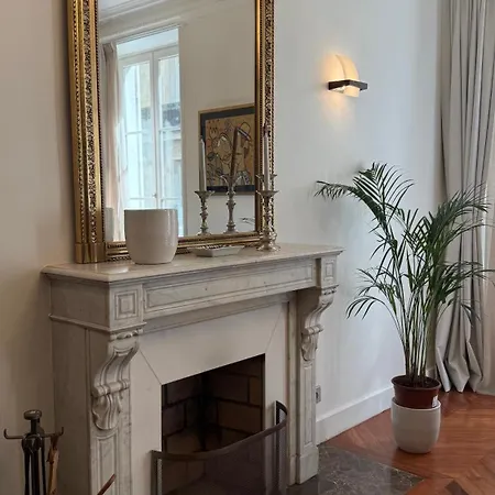 Apartment Arc De Triomphe